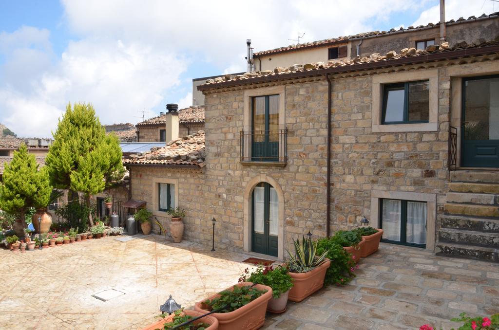 Mistretta La Carretteria Guest House מראה חיצוני תמונה